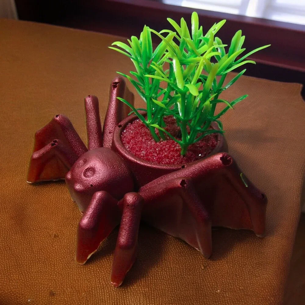 Aquarium Decoration Creepy Spider with Colorful Plant.